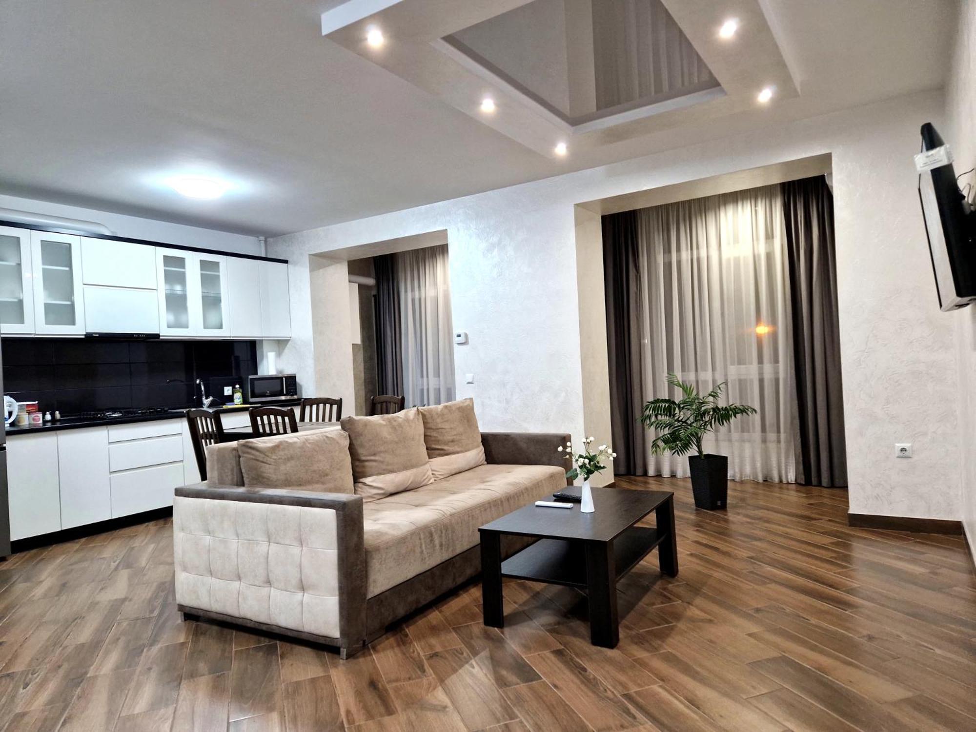 Modern Apartment On Belvedere Івано-Франківськ Екстер'єр фото